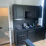 アパートホテル Rotterdam Inn ロッテルダム