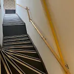 Rotterdam Inn 3*