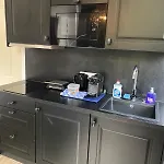 Rotterdam Inn 3*