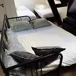 Rotterdam Inn شقة فندقية