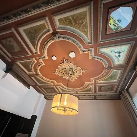 Rotterdam Inn ロッテルダム