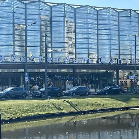 アパートホテル Rotterdam Inn