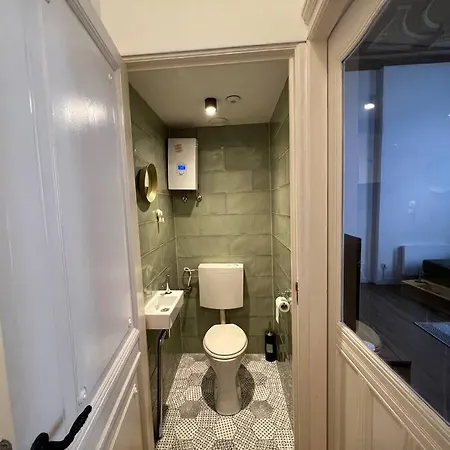 Ξενοδοχείο με διαμερίσματα Rotterdam Inn Ρότερνταμ