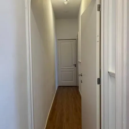 Rotterdam Inn