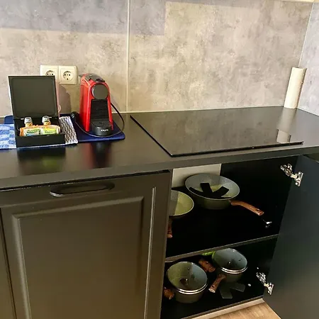アパートホテル Rotterdam Inn ロッテルダム