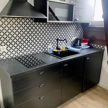 Rotterdam Inn Aparthotel