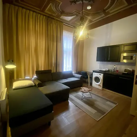 Aparthotel Rotterdam Inn *