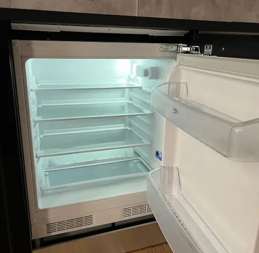 Rotterdam Inn شقة فندقية