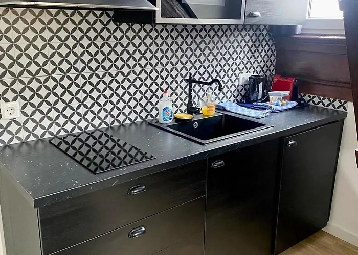 Rotterdam Inn Aparthotel