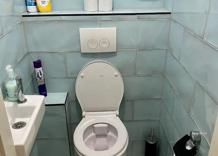 Rotterdam Inn מלון דירות רוטרדם