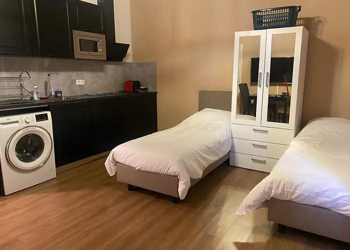 Rotterdam Inn 3* רוטרדם