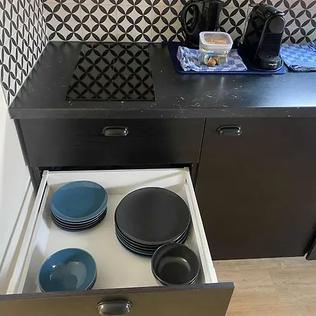 Rotterdam Inn Aparthotel 3*