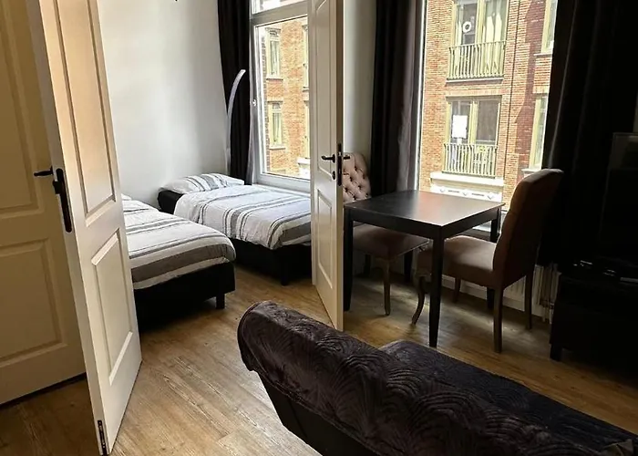 Rotterdam Inn Aparthotel 3*